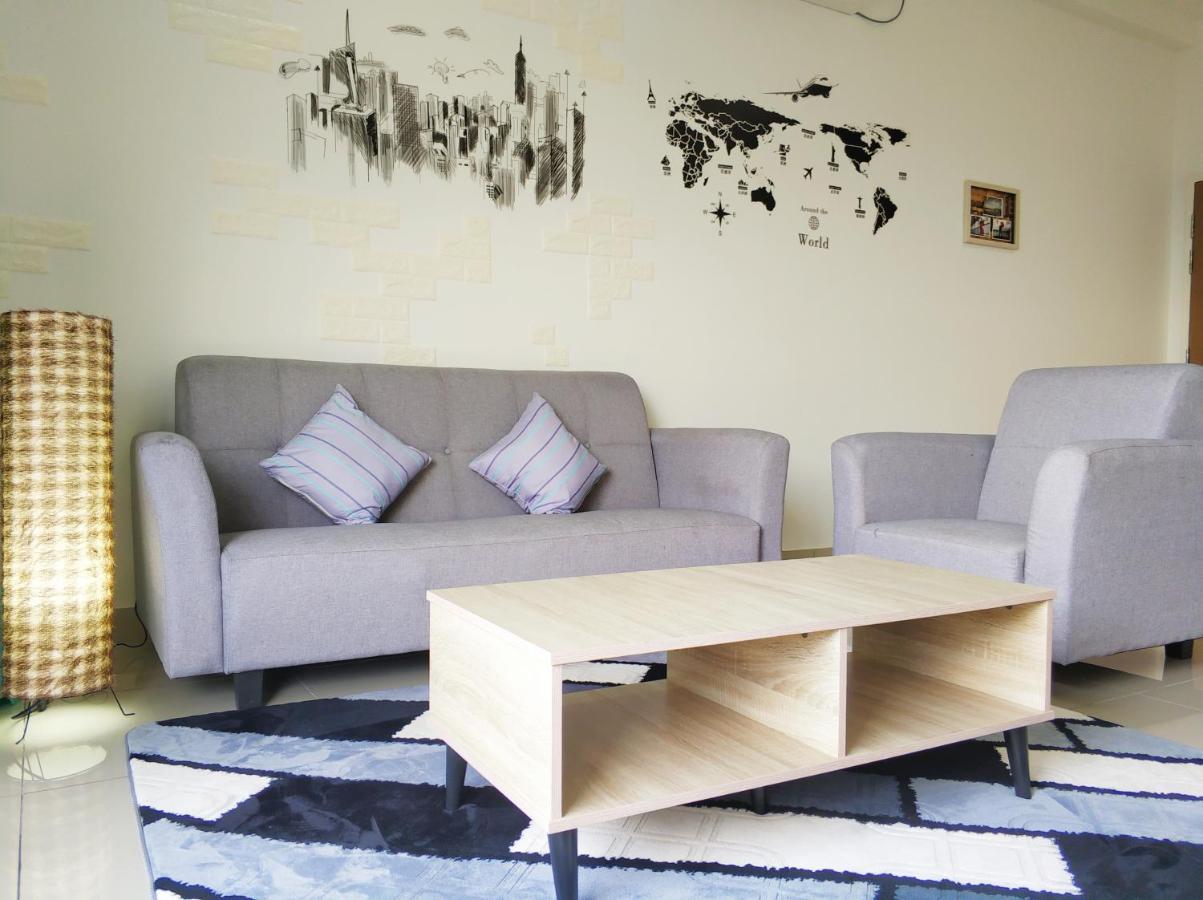 Ferienwohnung Meridin@Medini#3 Nusajaya  Exterior foto