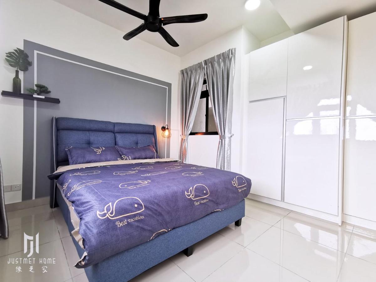 Ferienwohnung Meridin@Medini#3 Nusajaya  Exterior foto
