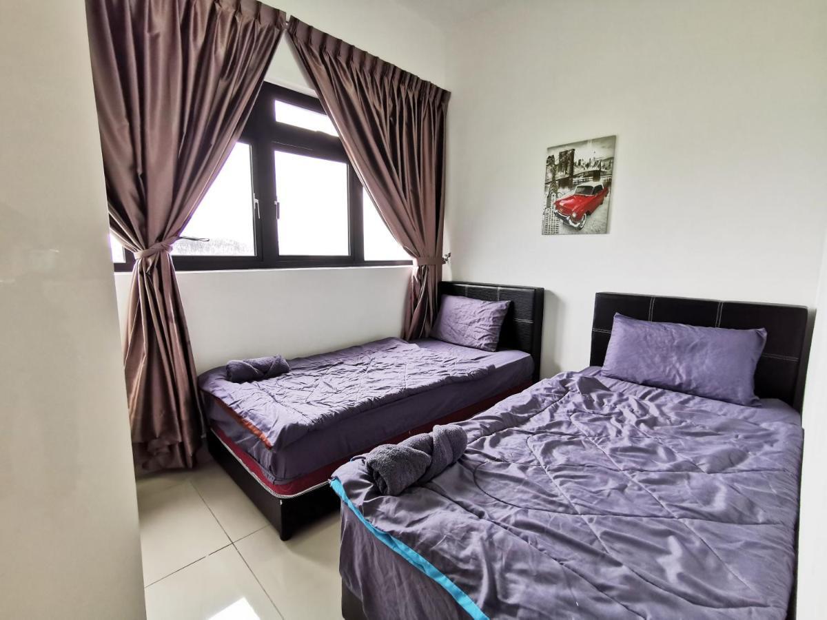 Ferienwohnung Meridin@Medini#3 Nusajaya  Exterior foto